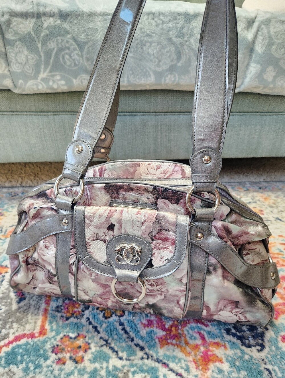 Sharif 1827 Floral Rose Print Leather Hand Bag Purse with Silver Trim Zipper